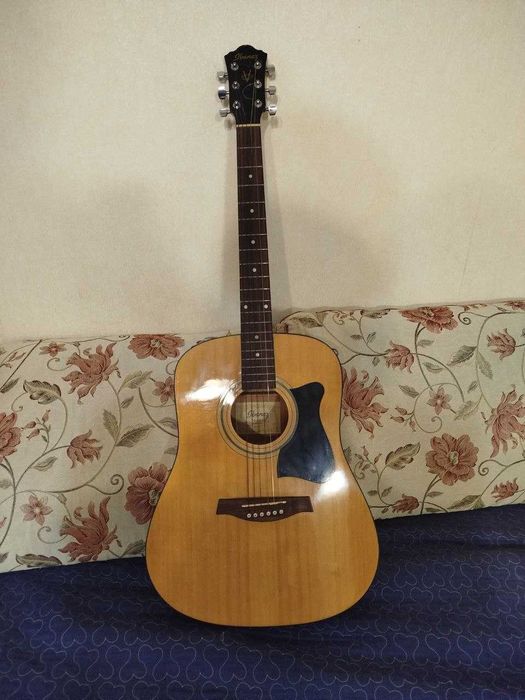 Акустична гітара Ibanez