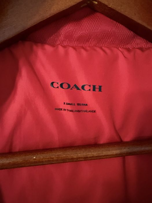 Пуховик жіночий Coach