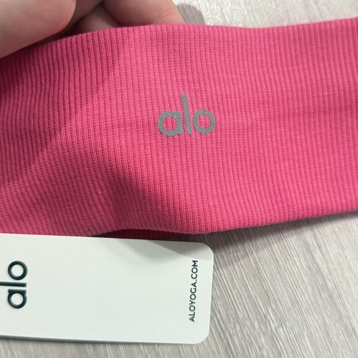 Повʼязка Alo yoga