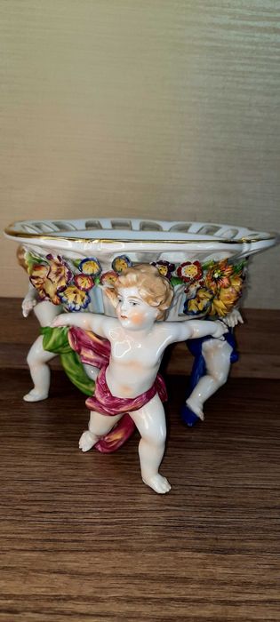 Антикварная ваза"Путти"Schierholz Германия.Смотрите все мои объявления