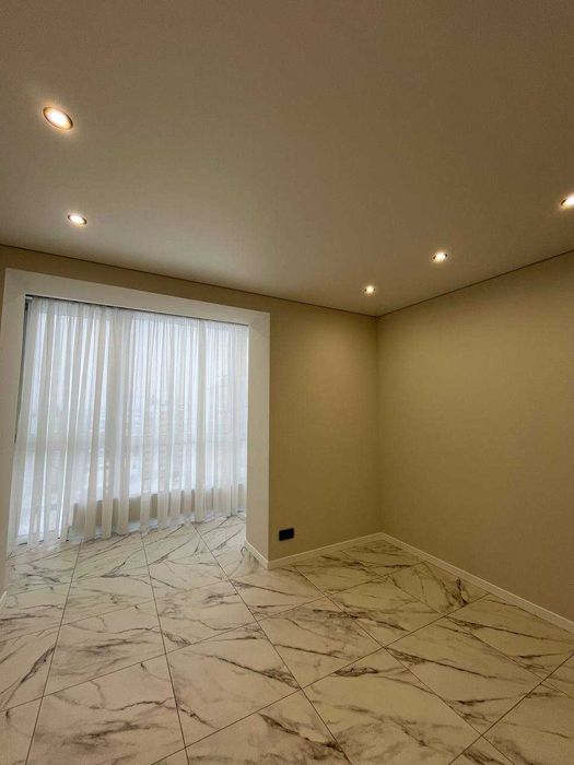 Однокімнатна квартира з новим ремонтом ! ЖК Атмосфера! Без комісії!