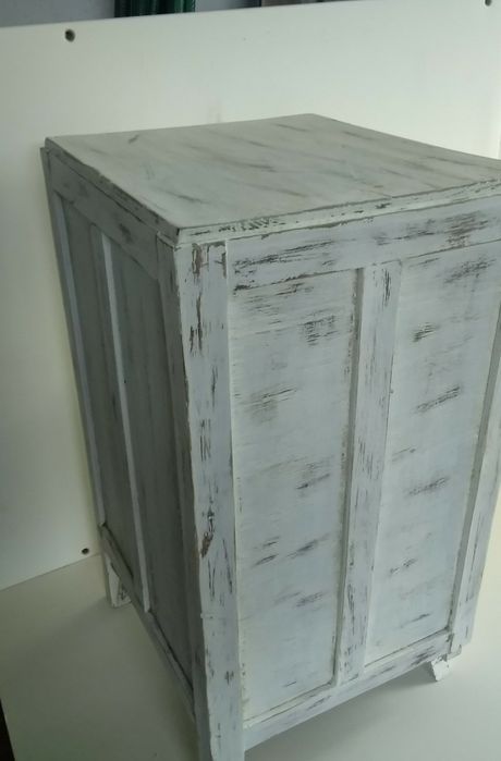 Móvel antigo recuperado