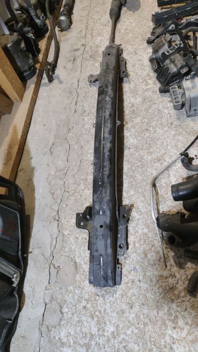 Підсилювач бампера Фольксваген гольф 4 усилитель Golf 4