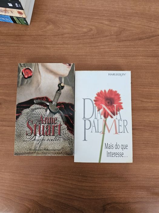 Livros diversos de várias autoras