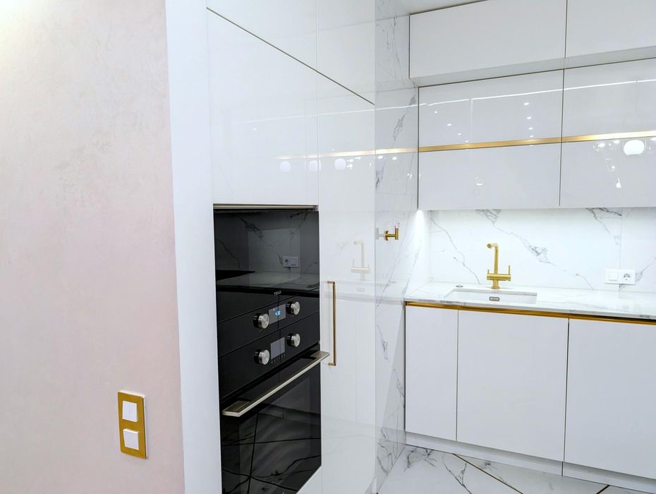 Продається простора дизайнерська квартира в ЖК «49 Перлина» (Таїрова)