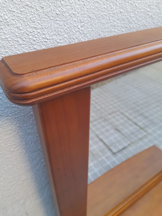 Espelho com moldura madeira