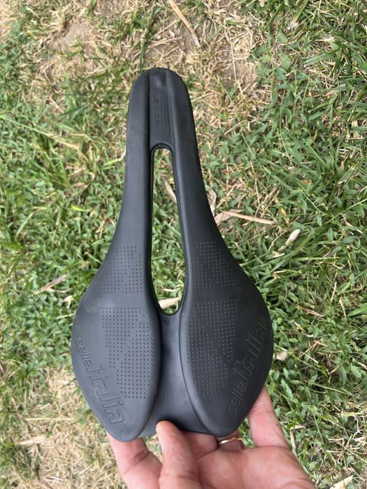 Varios acessórios para bicicleta