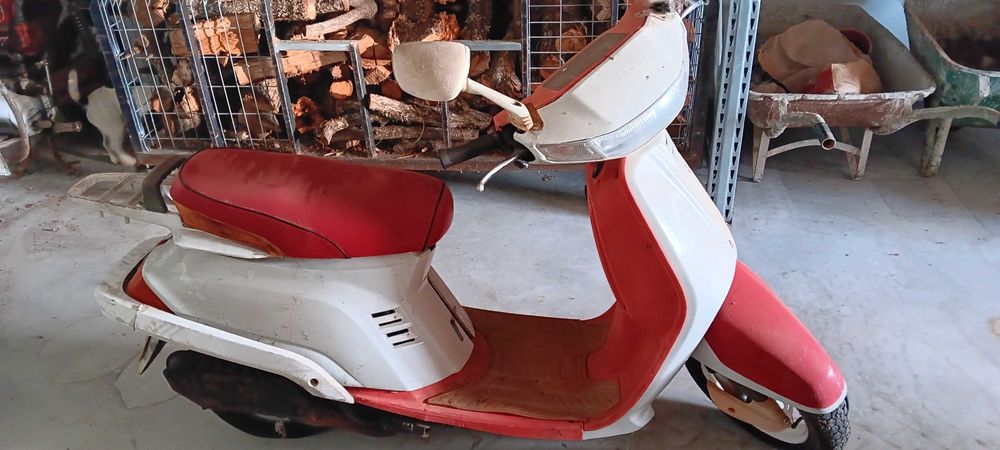 Scooter Yamaha 50CC Tomar • OLX Portugal