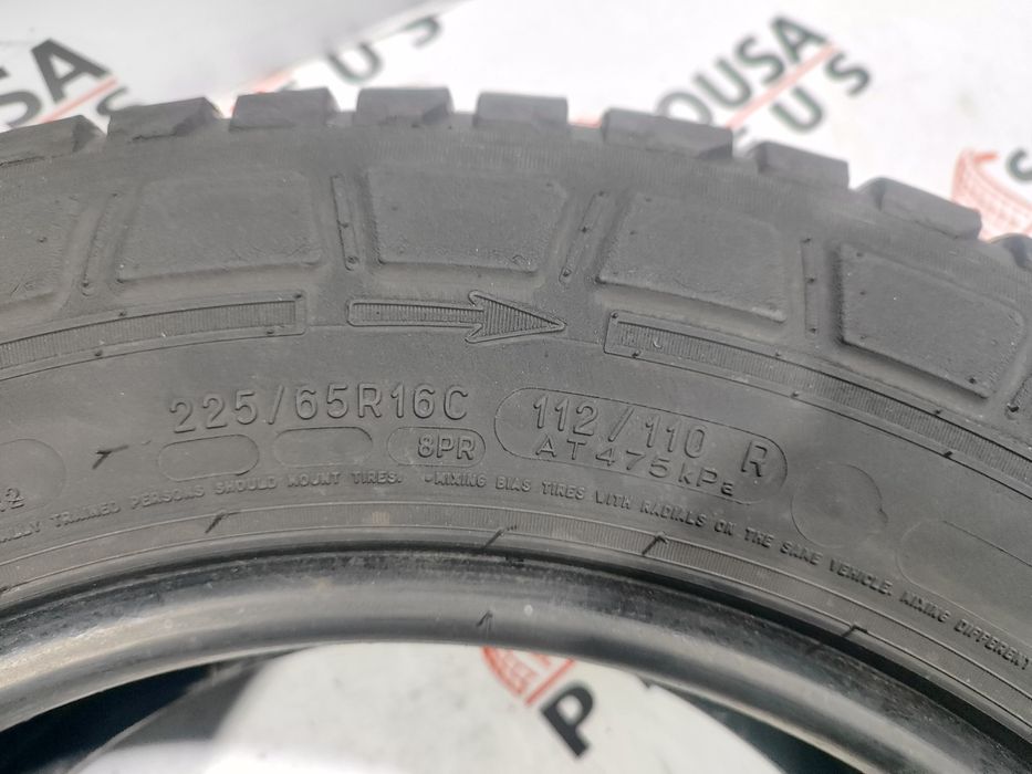 2 pneus semi novos Michelin 225-65R16C - Oferta dos Portes