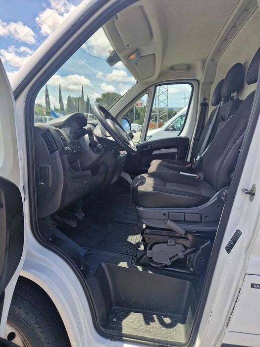 Vende Peugeot Boxer L2H2 2.2 Hdi 140 cv 10-2021