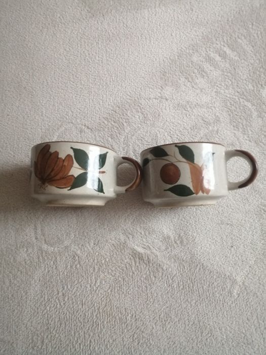 Sprzedam porcelanowe pucharki malowane