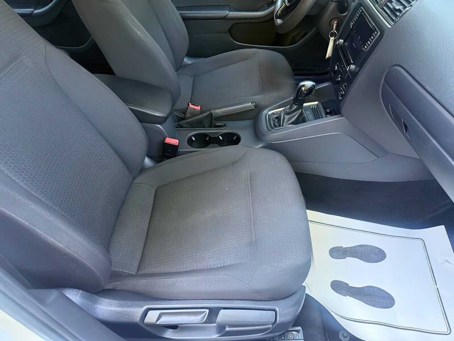 Volkswagen Jetta S      2016