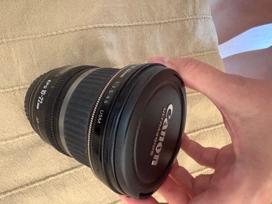 Aparat Canon 400D 3 obiektywy (18-55mm, 10-22mm, 75-300mm) stan bdb