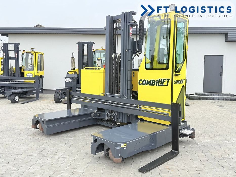 Combilift WÓZEK CZTEROKIERUNKOWY - WIELOKIERUNKOWY | COMBILIFT C3000STE | ELEKTRYCZNY | TRIPLEX 6100MM | SZEROKI POZYCJONER WIDEŁ | WOLNY SKOK | PEŁNA OGRZEWANA KABINA | STAN IDEALNY | Szeroka oferta wózków czterokierunkowych i bocznych, dopasowanych do r