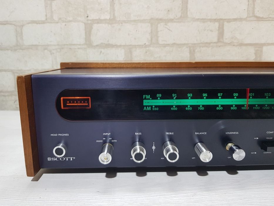 FM/AM Стерео ресивер/підсилювач  Scott 636S, 2x75 Втб/у з  Німеччини