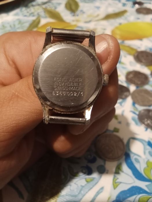 Relógio de homem para venda muito bom