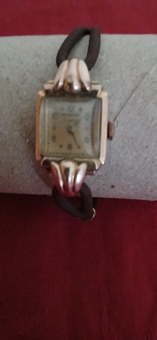 Relógio Continental, 15 rubis, avariado