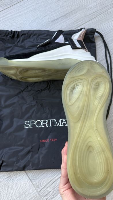 Кросіквки Max Mara , Sportmax