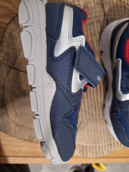 Nowe buty Geox  rozmiar 26