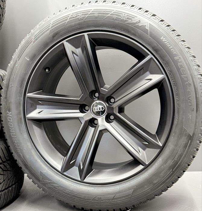 Комплект зимовий Audi Q7 Q8 Ауди Ку7 Ку8 275/50R20 Hankook 25р.Sq8  20