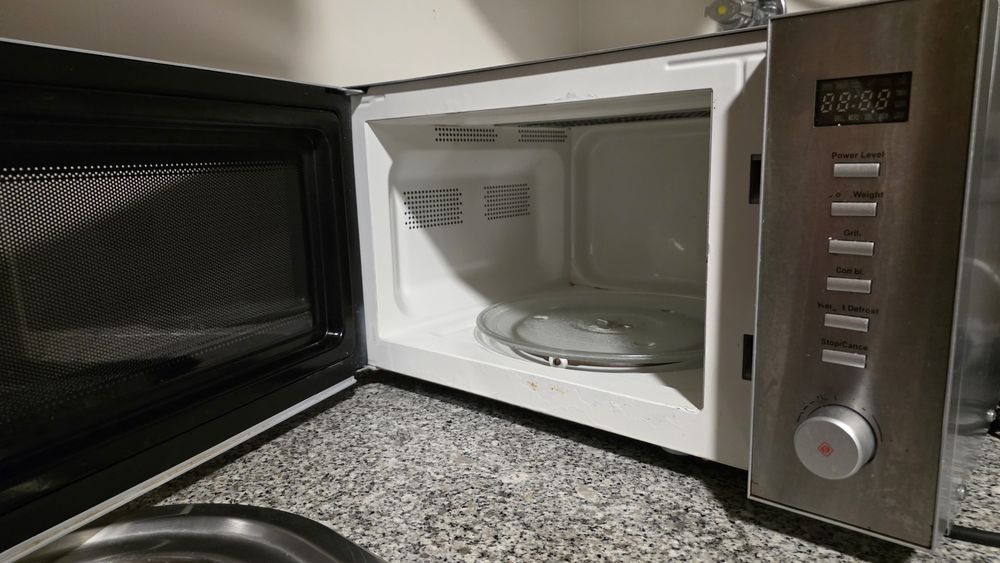 Microondas como novo