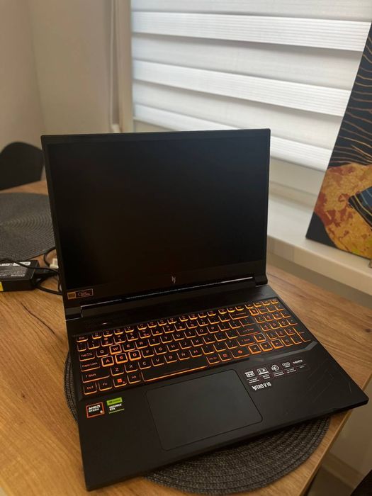 Laptop Acer Nitro V16 Gaming