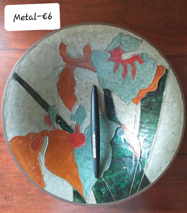 Taça em metal e leiteira