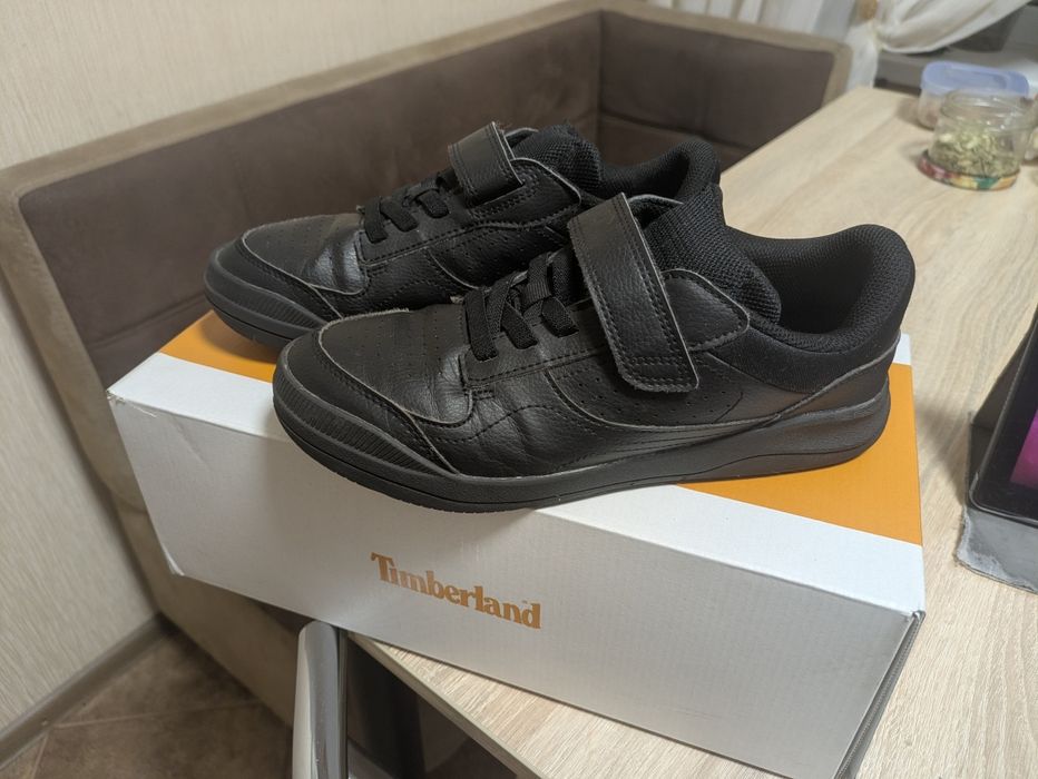 Кросівки Decathlon 25см