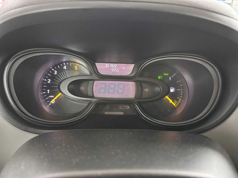 Drugi Urząd Skarbowy w Katowicach // Renault Trafic 2015 r.