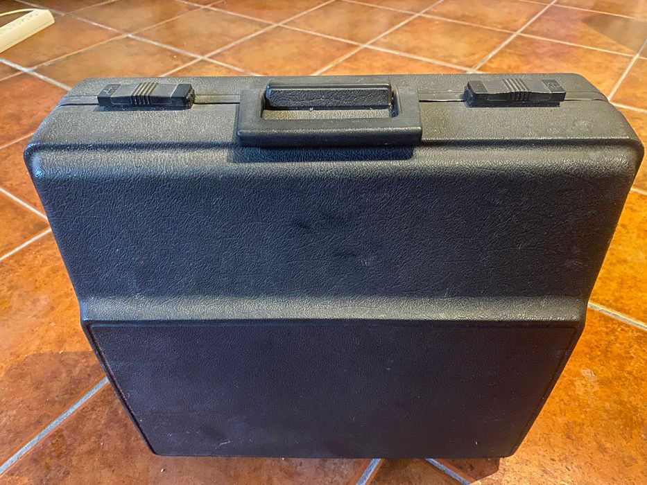 Máquina de escrever eletrónica