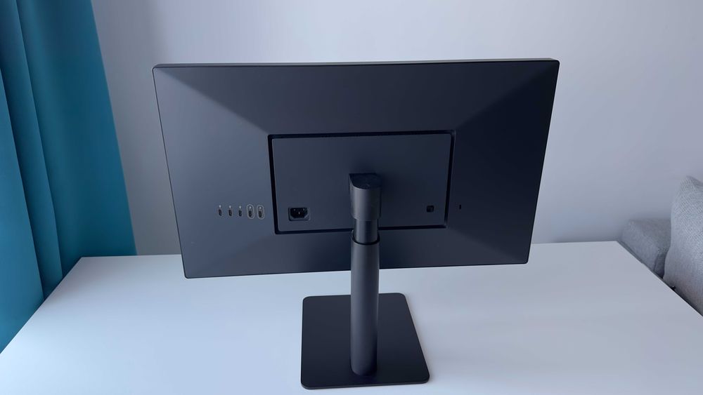 LG UltraFine 4K 24MD4KL 24"