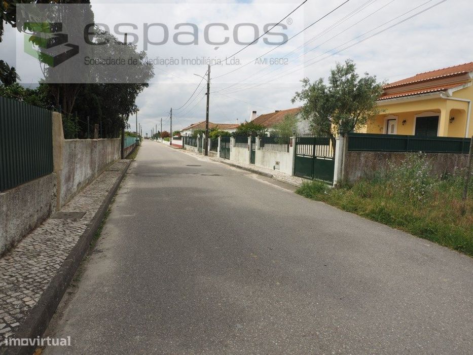 Terreno urbano em Marinhais