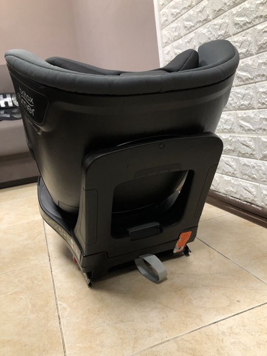 Автокрісло Britax Römer DUALFIX M i-SIZE Група 0+/1 (0-18 кг) 360