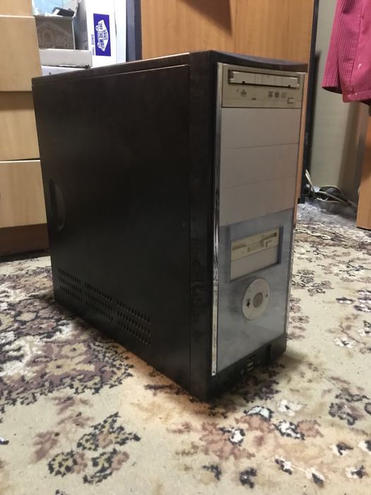 Компьтер и матрицы продаб срочно