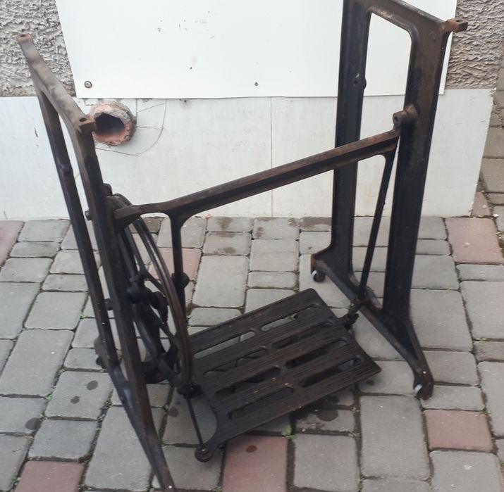 Підставка для столика, мангала, тощо