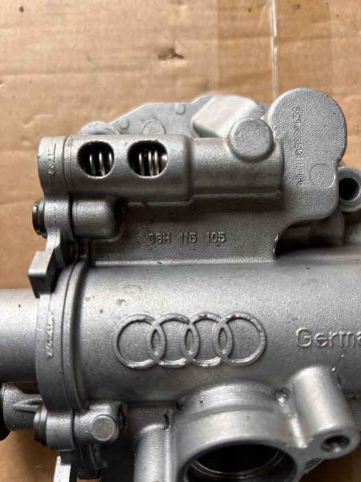 Насос масляный Volkswagen Passat b7 фольксваген пассат б7