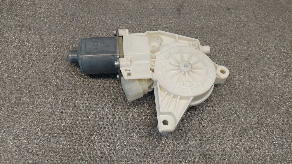 Motor vidro frente direito MERCEDES-BENZ Classe A (W176)