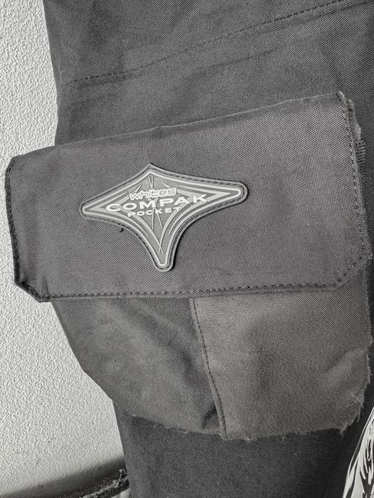 Fato seco de mergulho Whites Nexus "M"