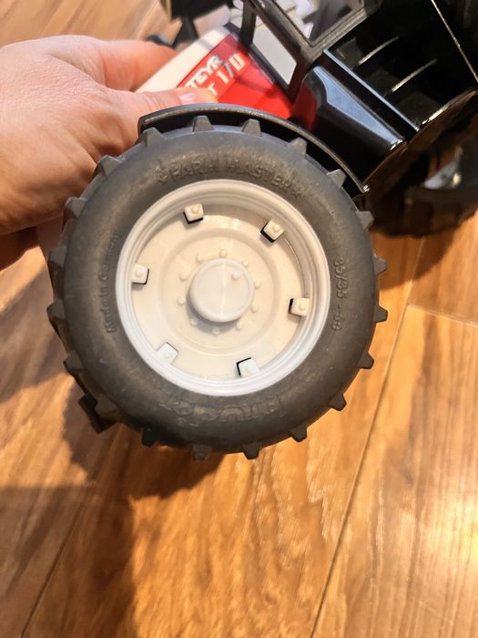 Traktor Steyr firmy Bruder