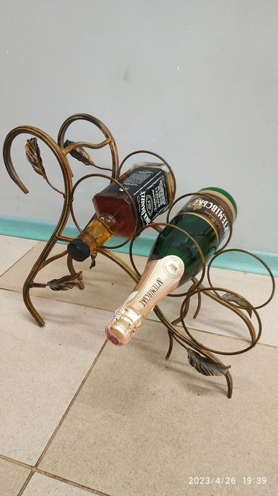 Подставка для вина.