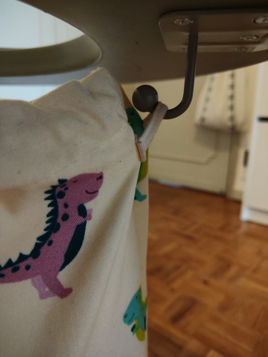 Mesa Montessori Evolutiva - Stokke MuTable (Com cadeiras "opcional")