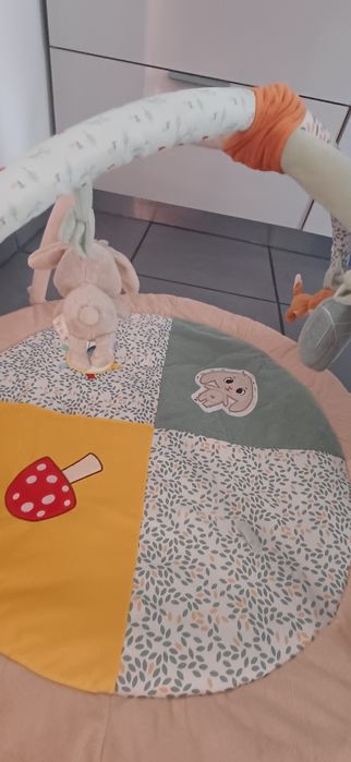 Ginásio de atividades para bebés