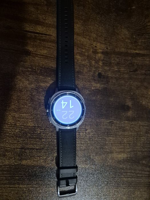 Продам годинник Samsung galaxy watch 8 classic (в ідеальному стані)
