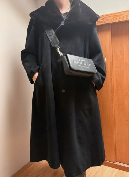 Czarny dlugi klasyczny welniany plaszcz angora z naturalmym futrem