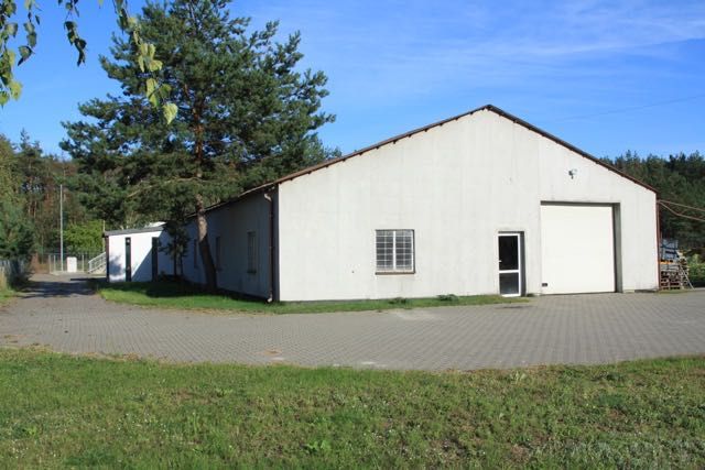 Hala lub magazyn na wynajem 677 m2 - dostępne mniejsze powierzchnie.
