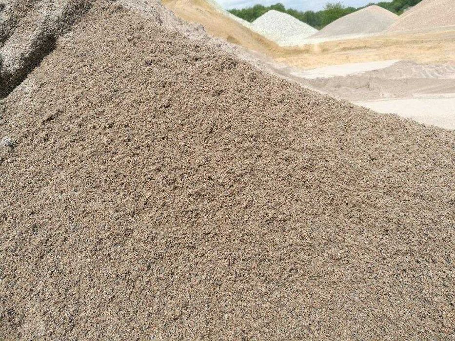 Piasek szlaka z transportem