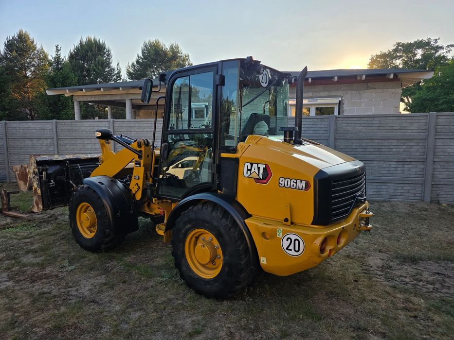 Caterpillar CAT 906  łyżka otwierana 4W1 + widły / niski przebieg / szybkozłącze / CAT908