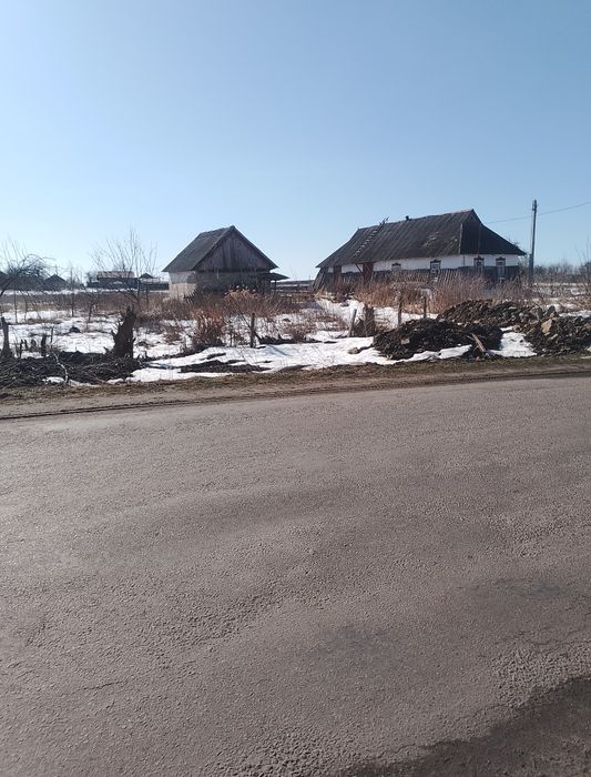 Продам Хату з присадибною дільнкою 25 соток,приватизована