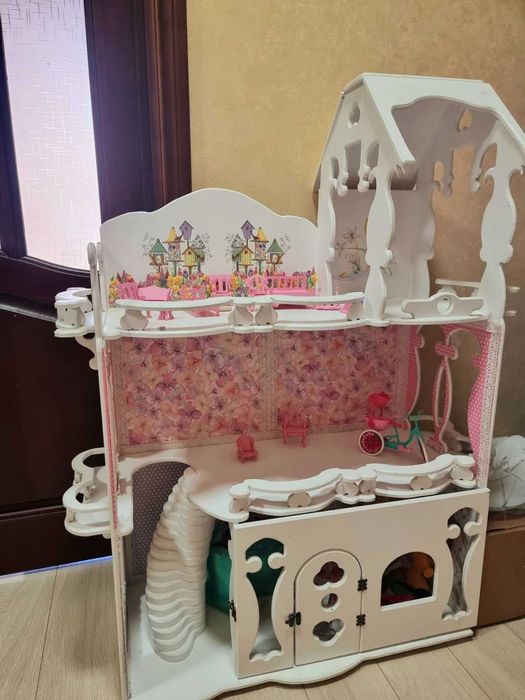 Замок дерев"яний для принцес Б/В