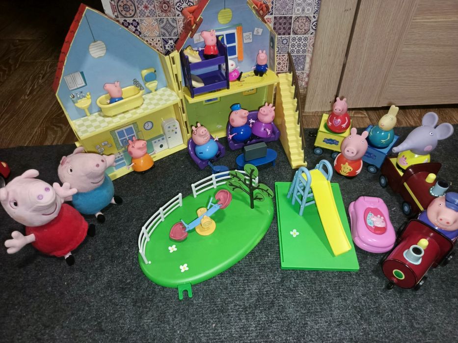 Будиночок Пеппи потяг площадка Peppa pig будинок
